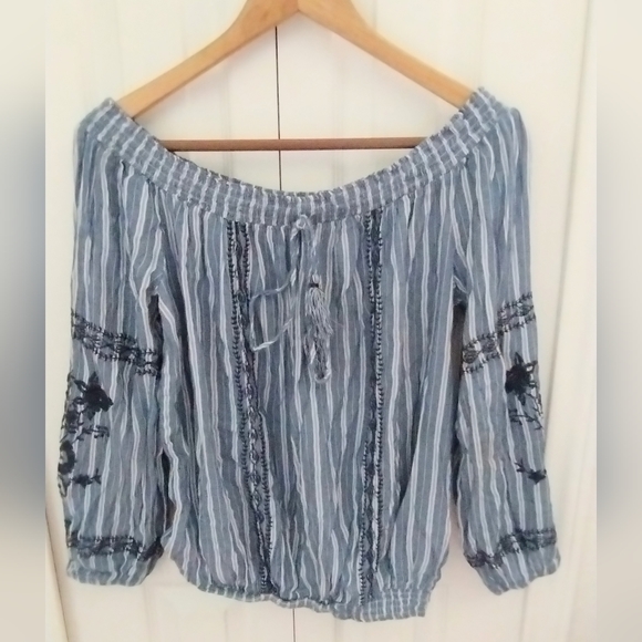 Floral, Embroidered Chambray Peasant Blouse - Picture 8 of 12